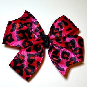 Pinup hair bows
